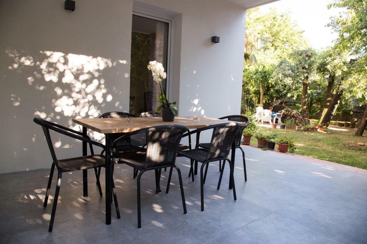 Appartamento Con Giardino Le Querce Sistiana Buitenkant foto